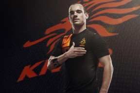 Kaiyun(中国)开云-皮特·斯图斯的全能防守，成为南非队稳固基石，斯图尔特皮尔斯