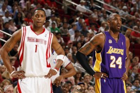 开云体育-意甲极限对抗：攻守转换精彩纷呈，意甲身体对抗