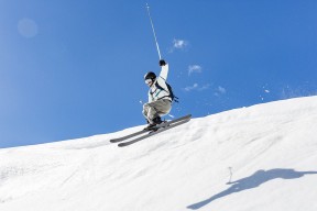 开云·体育官网-赫塔菲客场告捷，上升至积分榜前列，赫塔菲比赛延期