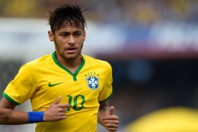 kaiyun体育app-詹姆斯签约新东家NBA总决赛，詹姆斯首进总决赛