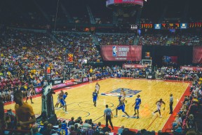 开云中国大陆-中国足球队伍国际比赛经验持续积累，战绩逐步提升，中国国家足球队的比赛