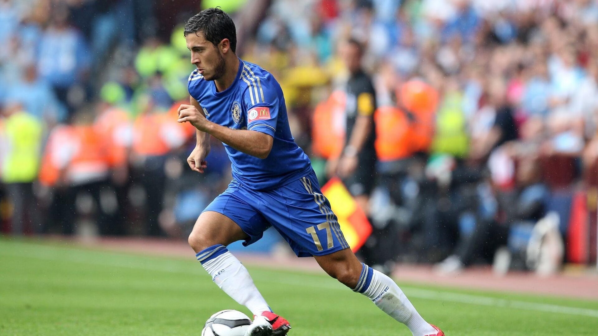 开云体育平台-“神级”守门员：他们在欧冠中扮演的关键角色，欧洲足球守门员